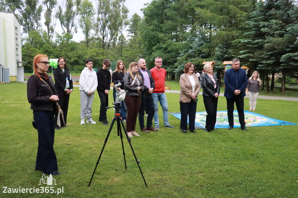 Fotorelacja: Oficjalne otwarcie „Pracowni pod chmurką” w Szkole Podstawowej nr 11 w Zawierciu - Marciszowie