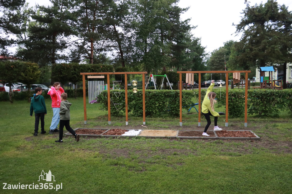 Fotorelacja: Oficjalne otwarcie „Pracowni pod chmurką” w Szkole Podstawowej nr 11 w Zawierciu - Marciszowie