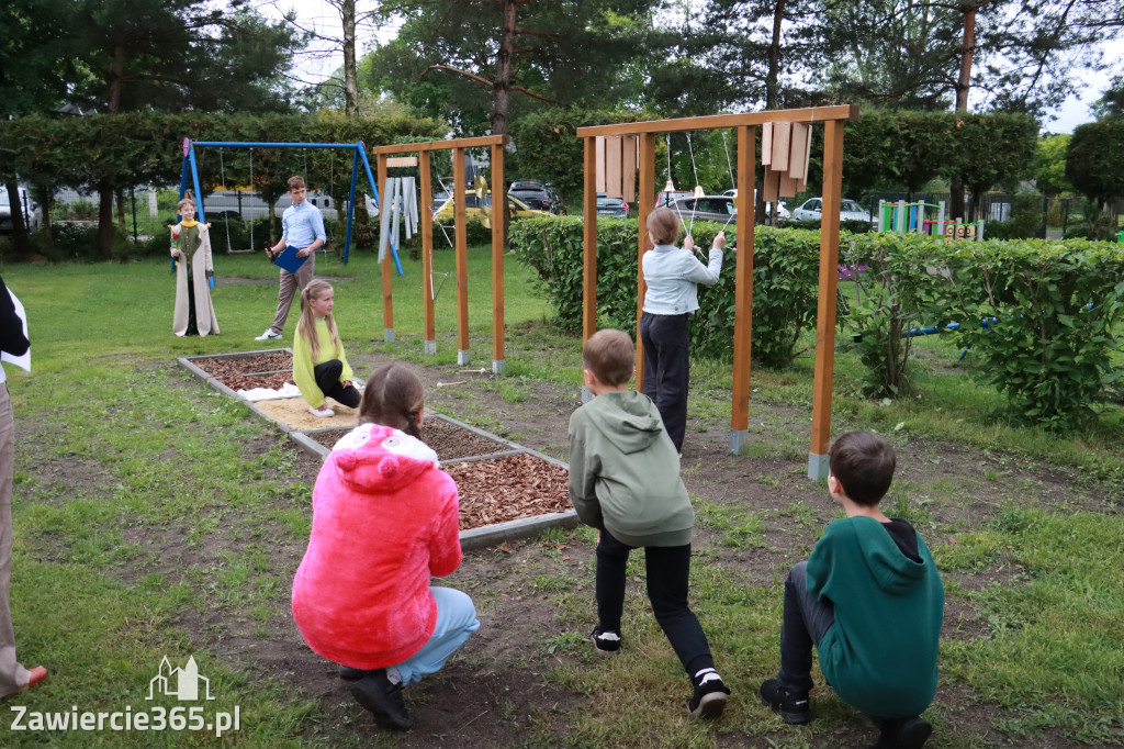 Fotorelacja: Oficjalne otwarcie „Pracowni pod chmurką” w Szkole Podstawowej nr 11 w Zawierciu - Marciszowie