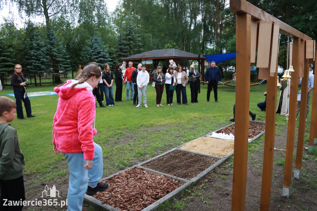 Fotorelacja: Oficjalne otwarcie „Pracowni pod chmurką” w Szkole Podstawowej nr 11 w Zawierciu - Marciszowie