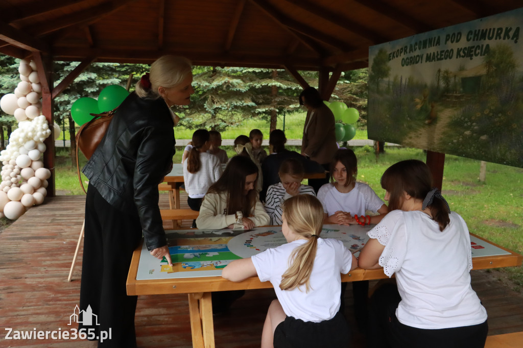 Fotorelacja: Oficjalne otwarcie „Pracowni pod chmurką” w Szkole Podstawowej nr 11 w Zawierciu - Marciszowie