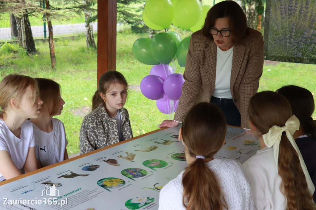 Fotorelacja: Oficjalne otwarcie „Pracowni pod chmurką” w Szkole Podstawowej nr 11 w Zawierciu - Marciszowie