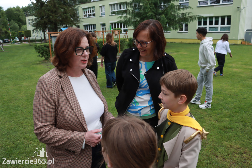 Fotorelacja: Oficjalne otwarcie „Pracowni pod chmurką” w Szkole Podstawowej nr 11 w Zawierciu - Marciszowie