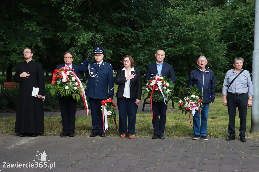 Fotorelacja Zawiercie: Dzień Pamięci Ofiar Niemieckich Nazistowskich Obozów Koncentracyjnych