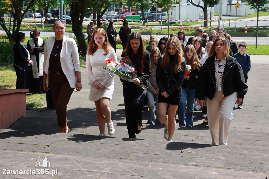 Fotorelacja Zawiercie: Dzień Pamięci Ofiar Niemieckich Nazistowskich Obozów Koncentracyjnych