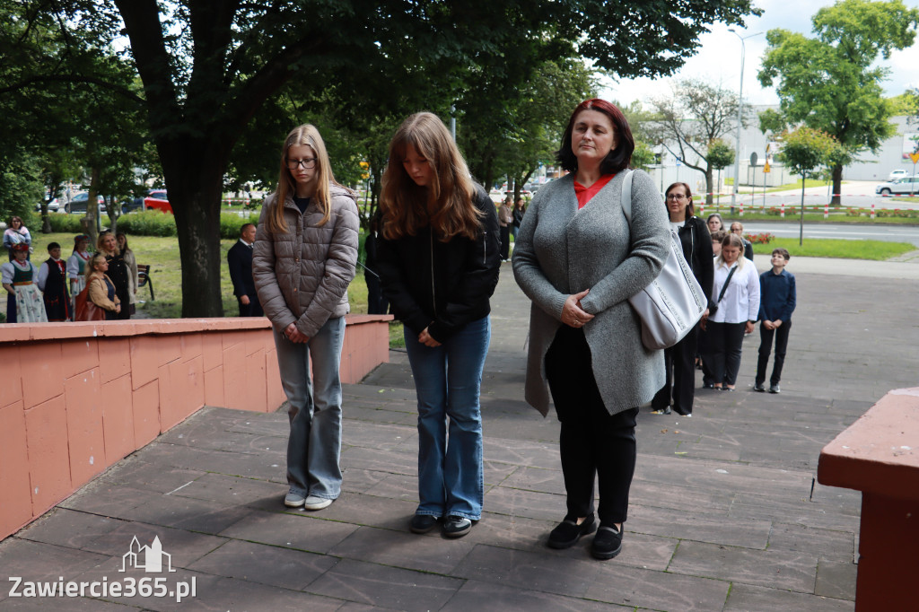 Fotorelacja Zawiercie: Dzień Pamięci Ofiar Niemieckich Nazistowskich Obozów Koncentracyjnych
