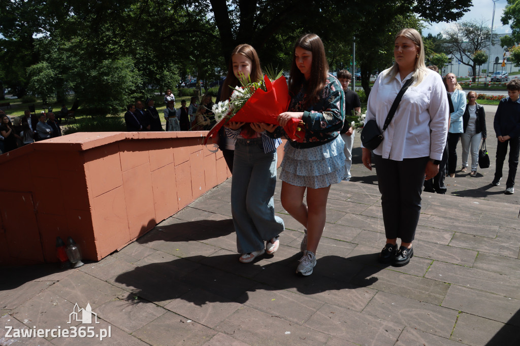 Fotorelacja Zawiercie: Dzień Pamięci Ofiar Niemieckich Nazistowskich Obozów Koncentracyjnych
