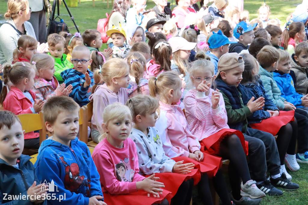 Fotorelacja: Finał Międzyprzedszkolnego Projektu Edukacyjnego w Przedszkolu nr 1 w Zawierciu