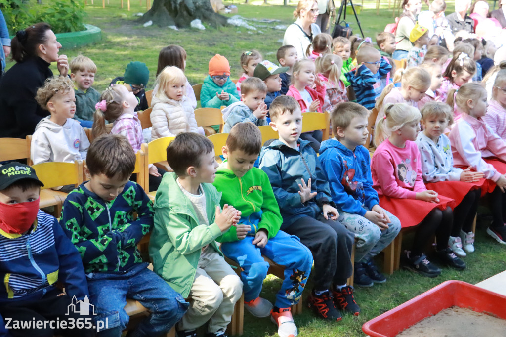 Fotorelacja: Finał Międzyprzedszkolnego Projektu Edukacyjnego w Przedszkolu nr 1 w Zawierciu