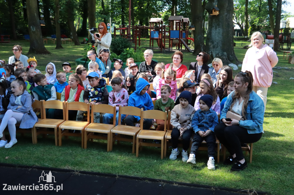 Fotorelacja: Finał Międzyprzedszkolnego Projektu Edukacyjnego w Przedszkolu nr 1 w Zawierciu