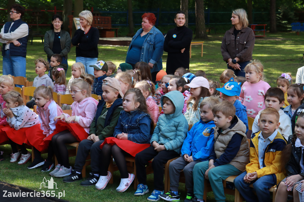 Fotorelacja: Finał Międzyprzedszkolnego Projektu Edukacyjnego w Przedszkolu nr 1 w Zawierciu
