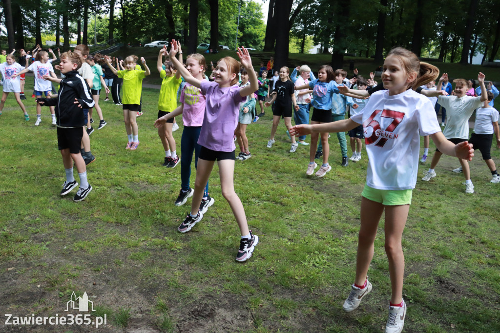 Fotorelacja Zawiercie: BIEG PO ZDROWIE z SP5 za nami!