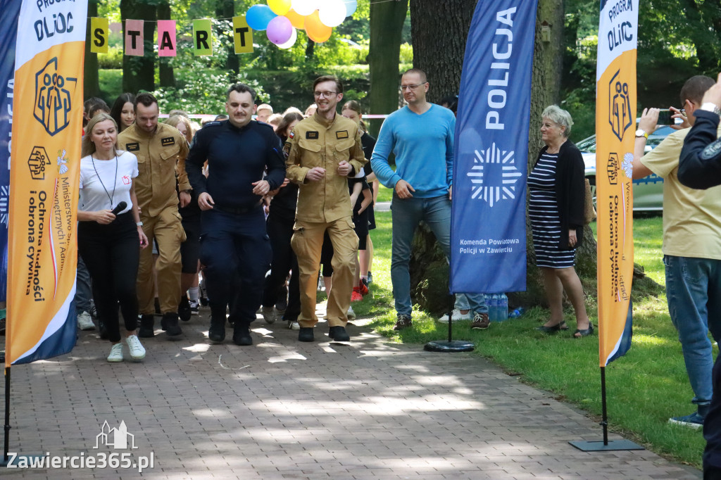Fotorelacja Zawiercie: BIEG PO ZDROWIE z SP5 za nami!