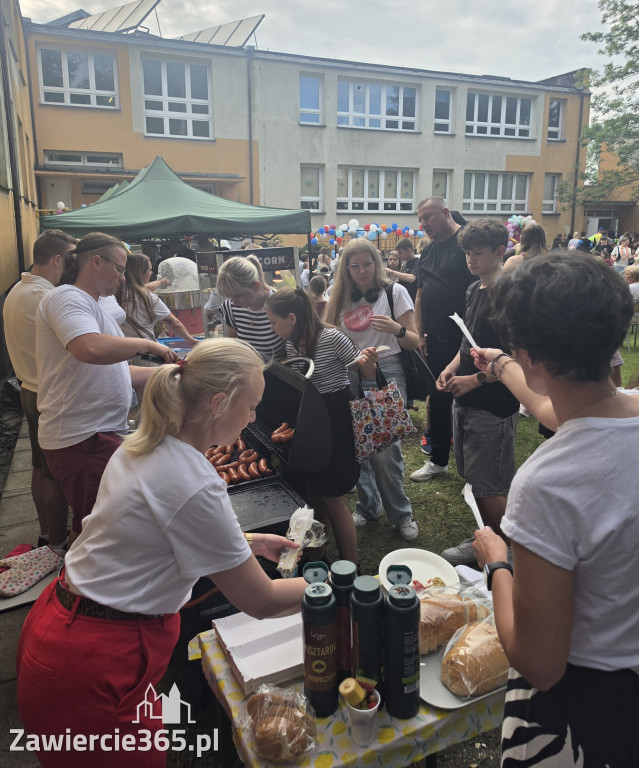 Fotorelacja: Piknik Rodzinny w SP5 w Zawierciu