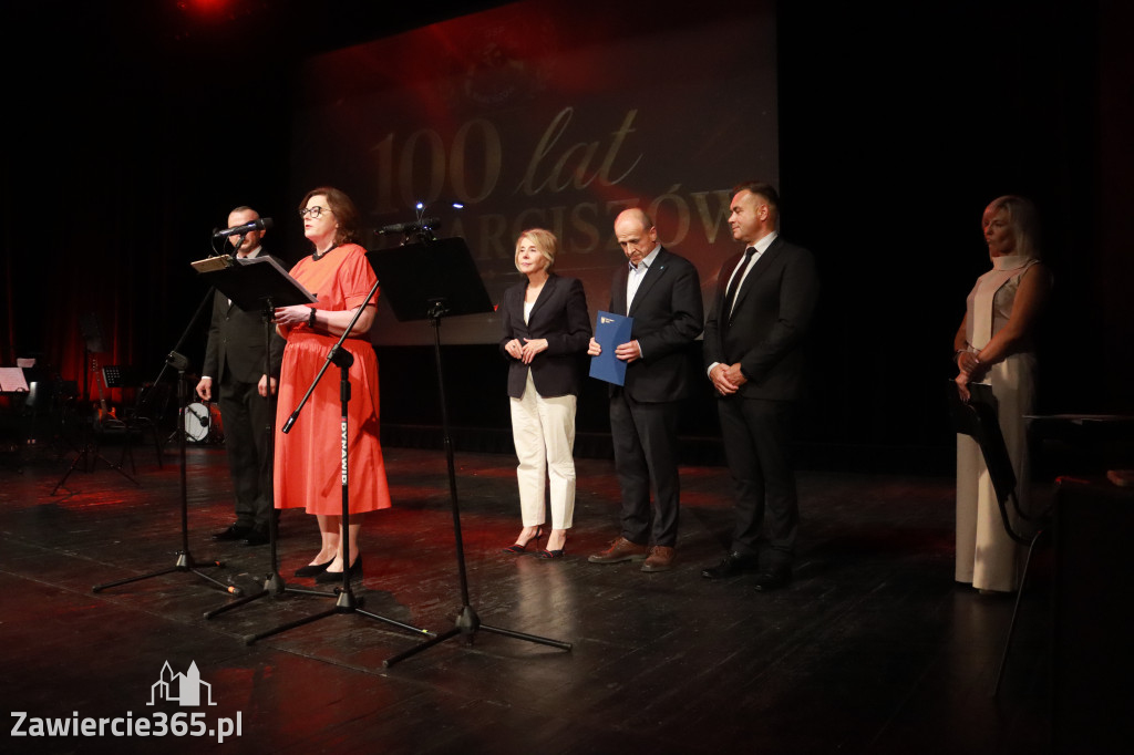 Fotorelacja: Gala z okazji jubileuszu 100-lecia OSP Marciszów w MOK Zawierciu