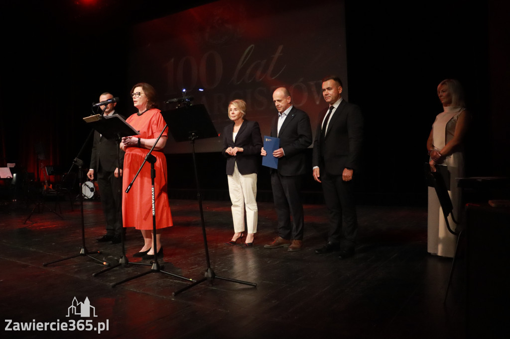 Fotorelacja: Gala z okazji jubileuszu 100-lecia OSP Marciszów w MOK Zawierciu