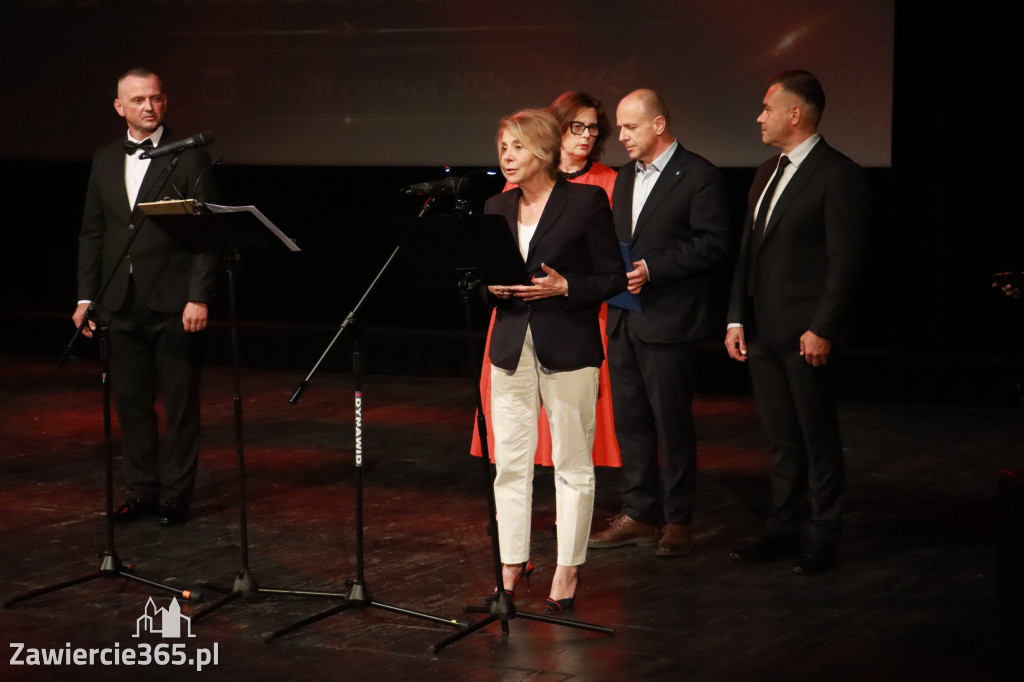 Fotorelacja: Gala z okazji jubileuszu 100-lecia OSP Marciszów w MOK Zawierciu