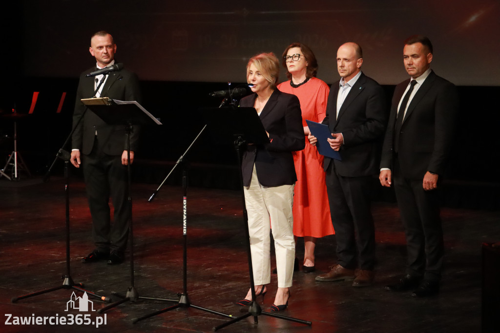 Fotorelacja: Gala z okazji jubileuszu 100-lecia OSP Marciszów w MOK Zawierciu