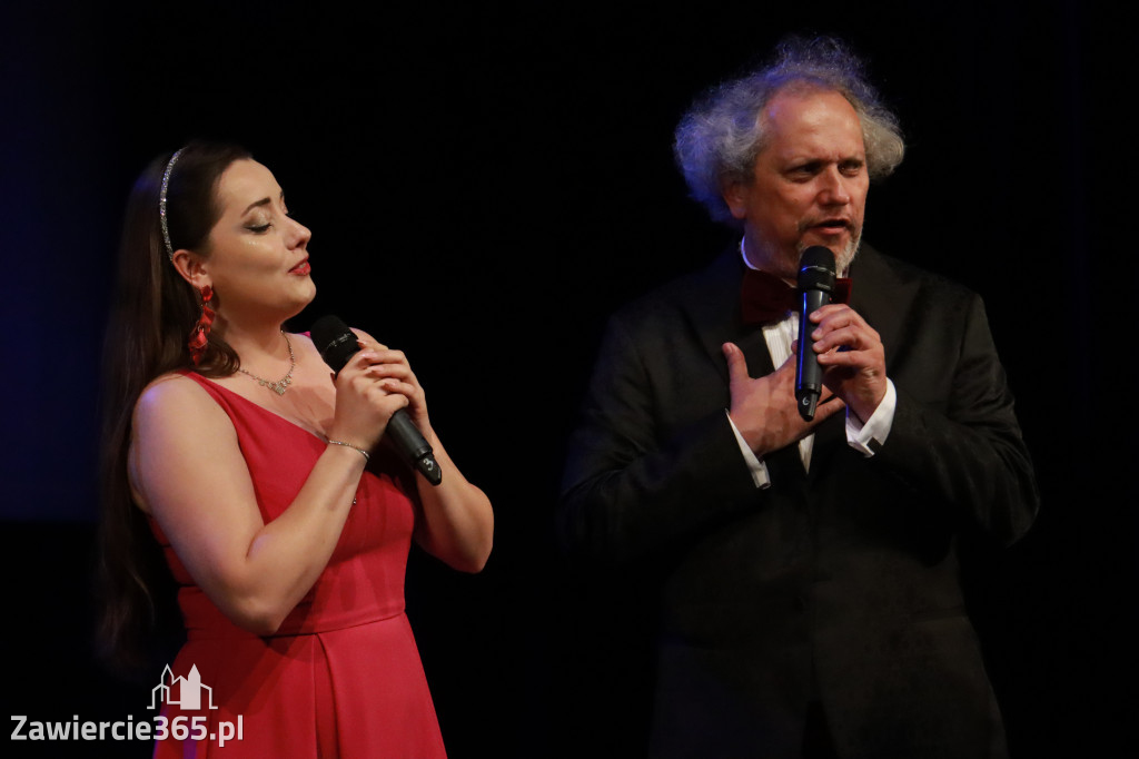Fotorelacja: Gala z okazji jubileuszu 100-lecia OSP Marciszów w MOK Zawierciu