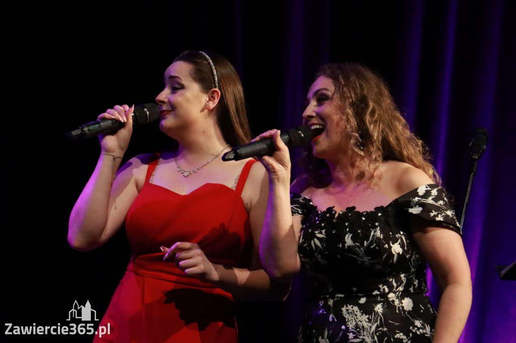 Fotorelacja: Gala z okazji jubileuszu 100-lecia OSP Marciszów w MOK Zawierciu