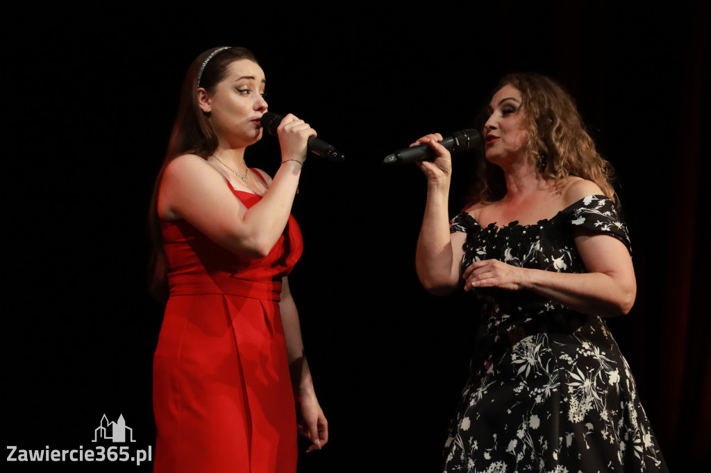 Fotorelacja: Gala z okazji jubileuszu 100-lecia OSP Marciszów w MOK Zawierciu