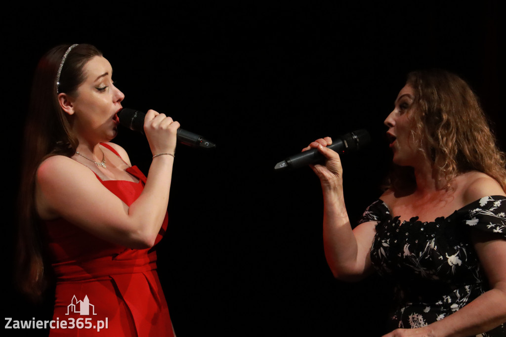 Fotorelacja: Gala z okazji jubileuszu 100-lecia OSP Marciszów w MOK Zawierciu