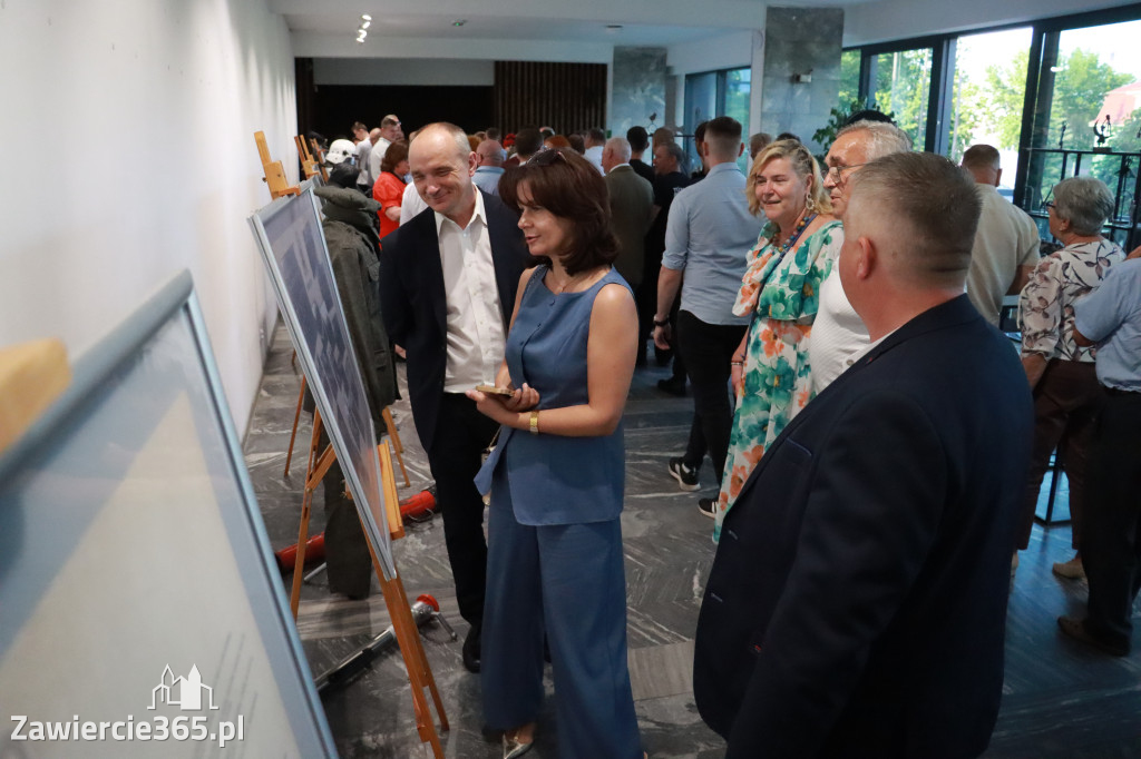 Fotorelacja: Gala z okazji jubileuszu 100-lecia OSP Marciszów w MOK Zawierciu