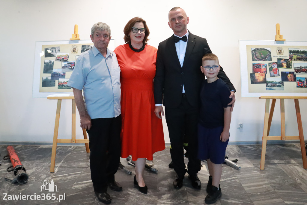 Fotorelacja: Gala z okazji jubileuszu 100-lecia OSP Marciszów w MOK Zawierciu