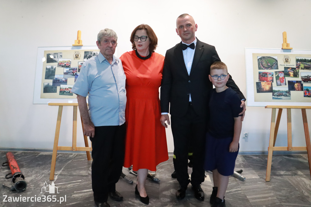 Fotorelacja: Gala z okazji jubileuszu 100-lecia OSP Marciszów w MOK Zawierciu