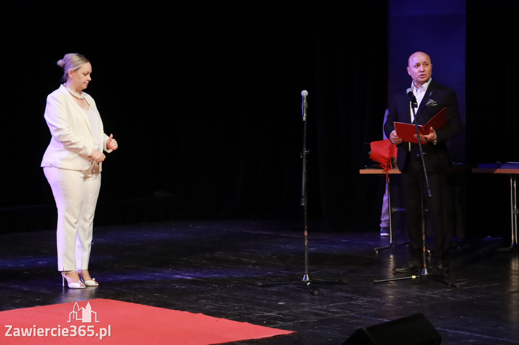 Fotorelacja: Zakończenie Roku Szkolnego - IV Gala Dwójki w MOK Zawiercie