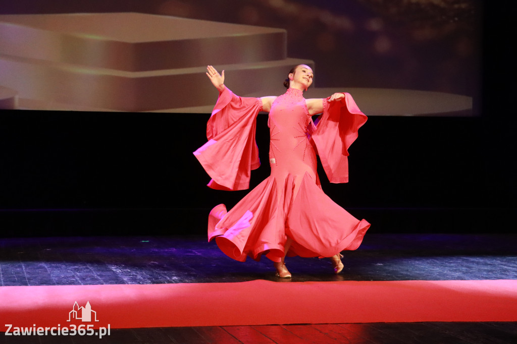 Fotorelacja: Zakończenie Roku Szkolnego - IV Gala Dwójki w MOK Zawiercie