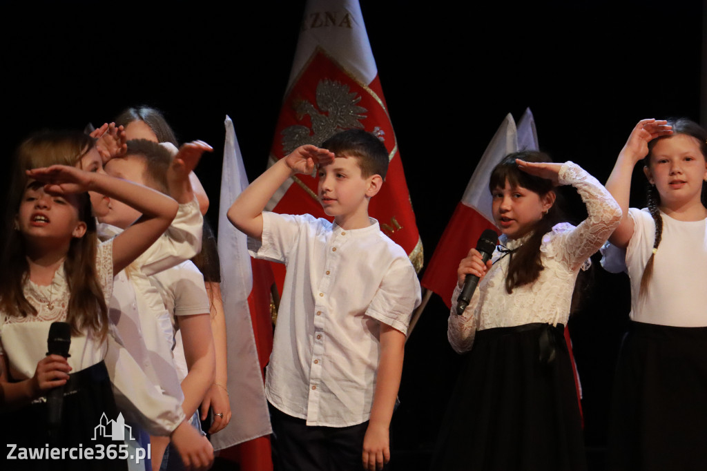 Fotorelacja: Zakończenie Roku Szkolnego - IV Gala Dwójki w MOK Zawiercie