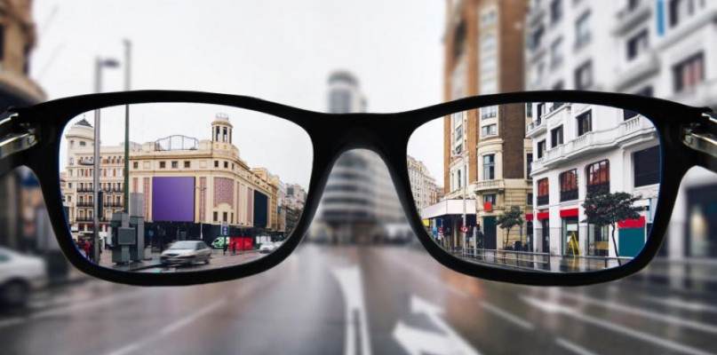 Czego oczy nie widzą... czyli okulary progresywne, czy warto?