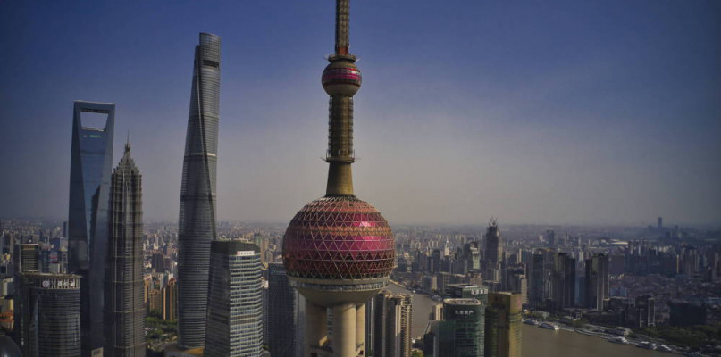 Najwyżej położona restauracja znajduje się w Szanghaju ponad 550 metrów nad ziemią