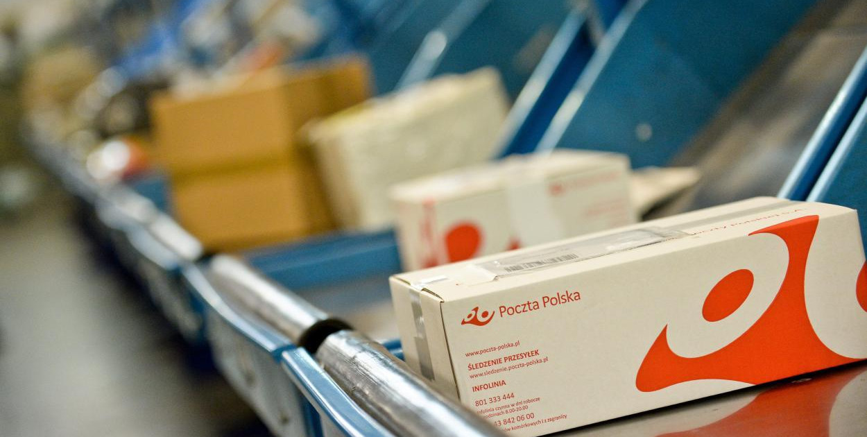 Poczta Polska z aplikacją do obsługi przesyłek kurierskich