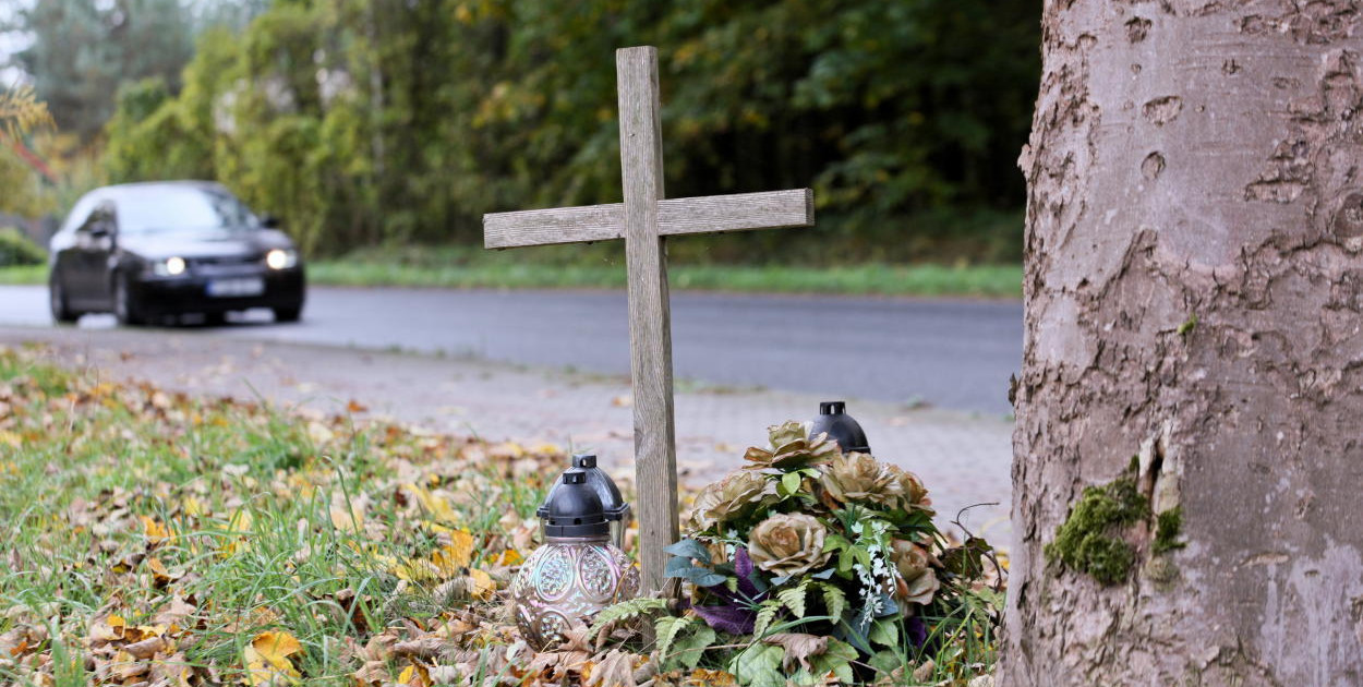 Szef ITS: ponad połowa wszystkich ofiar śmiertelnych wypadków drogowych to niechro