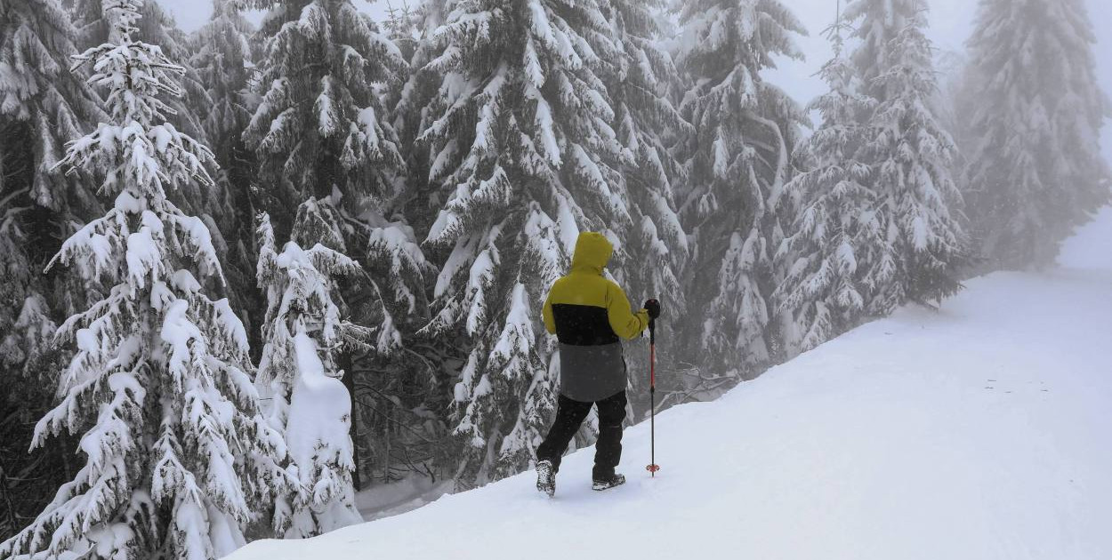 Na szczytach Tatr 70 cm śniegu, ale na narty za wcześnie