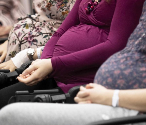 Otyłe kobiety mogą przytyć w czasie ciąży o mniej niż 5 - 30801