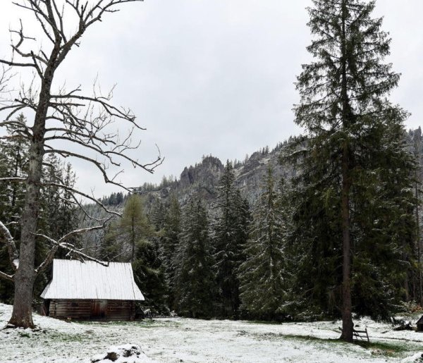 W Tatrach przybywa śniegu; lawinowa dwójka-30952