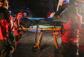 W Tatrach w lawinie śnieżnej w rejonie Świnickiej Kotliny zginął turysta-30988