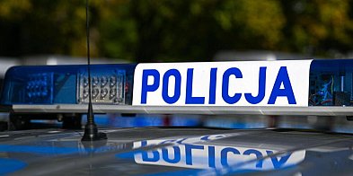 Kraków: mężczyzna zabarykadowany w mieszkaniu - w rękac-53402