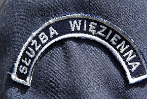 Służba Więzienna: nieprawidłowości w sprawie matki doprowadzonej na pogrzeb dzieck-54099