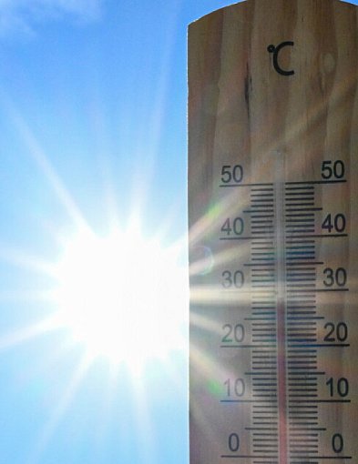 W czasie upałów pracodawca powinien zadbać o odpowiednie warunki pracy; MRPiPS pra-54574