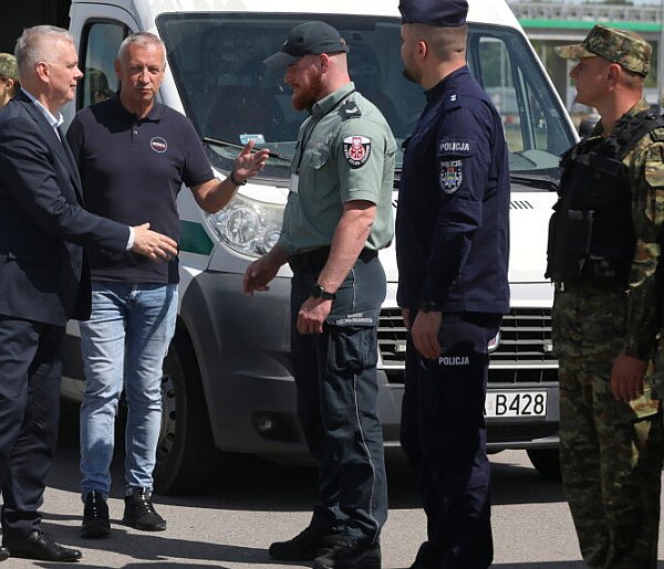 Szef MSWiA: kontrole na granicy z Litwą i Niemcami zgodne z unijnymi przepisami-54759