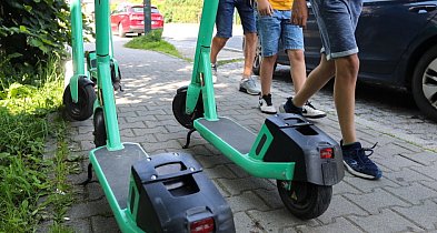 Medycy: złamania żuchwy, urazy mózgu – to skutki wypadków dzieci na hulajnogach el-54975