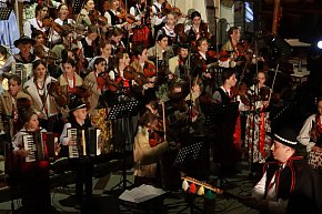 Fotorelacja: Koncert Bożonarodzeniowy kapeli Głos Beskidu w Zawierciu-1655