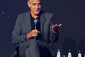 George Clooney: demokracja to jest coś żywego, co oddycha i ciągle napotyka na wyz-60076