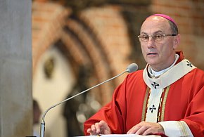 Prymas: ze zmartwychwstania Chrystusa płynie nadzieja-60397