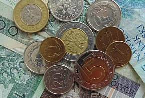 Nowe regulacje dla dorabiających. Od grudnia zmieniają się limity-61358