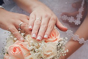 40 tys. zł za ślub i dziecko. PiS chce zachęcać do małżeństw i rodzicielstwa-61436